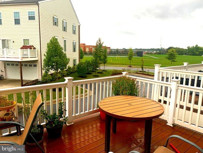 Building Photo - 9457 Virginia Jane Way