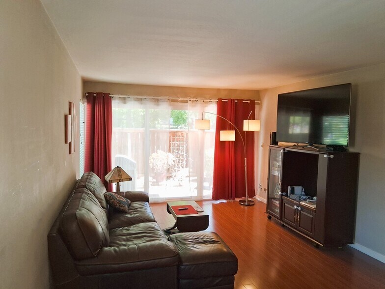 Living Room - 35 Massolo Dr