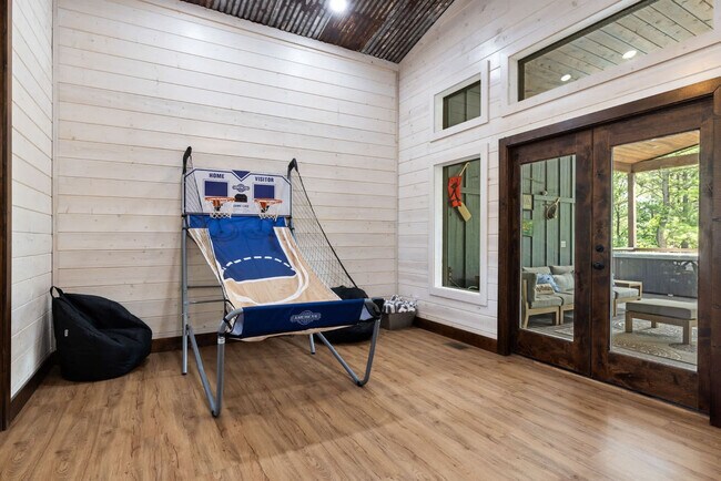 Building Photo - 25 Eagle Pne Ln