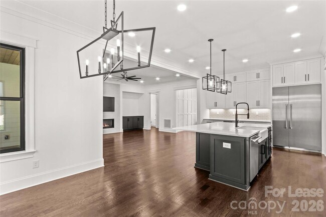 Building Photo - 269 Conroy Ave