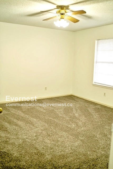 Building Photo - 4811 Brighton Ln