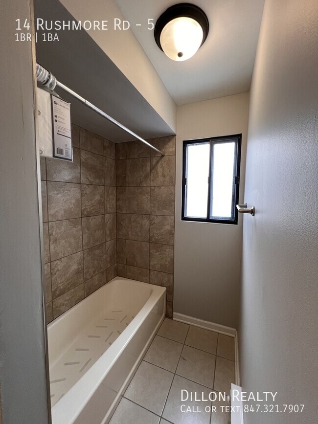 Building Photo - 14 Rushmore Rd