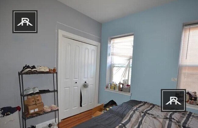 Building Photo - 5 bedroom in Boston MA 02130
