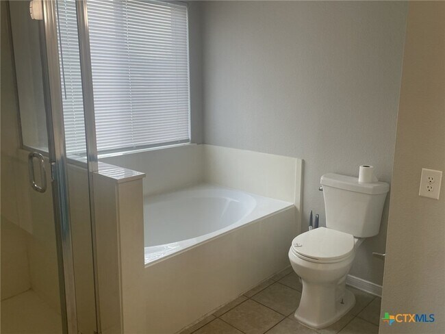 Building Photo - 4616 Indigo Dr