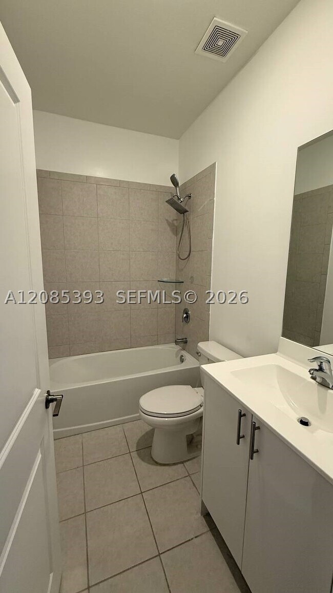 Building Photo - 23424 SW 127th Ave