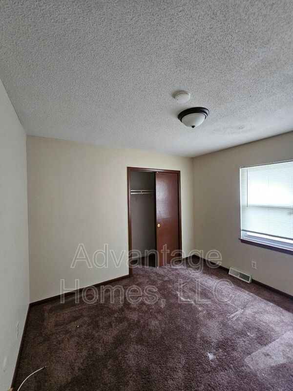 Building Photo - 3212 N 68th St