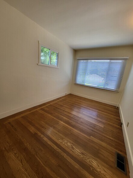 Building Photo - 510 Cornell Ave