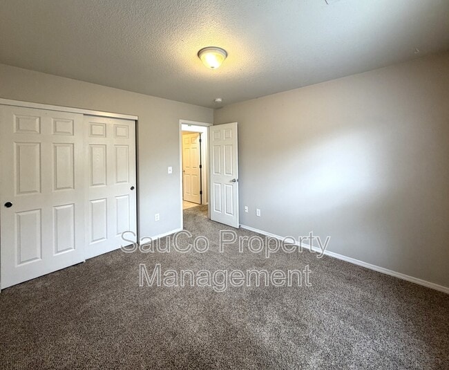 Building Photo - 4258 SE Maya Ct