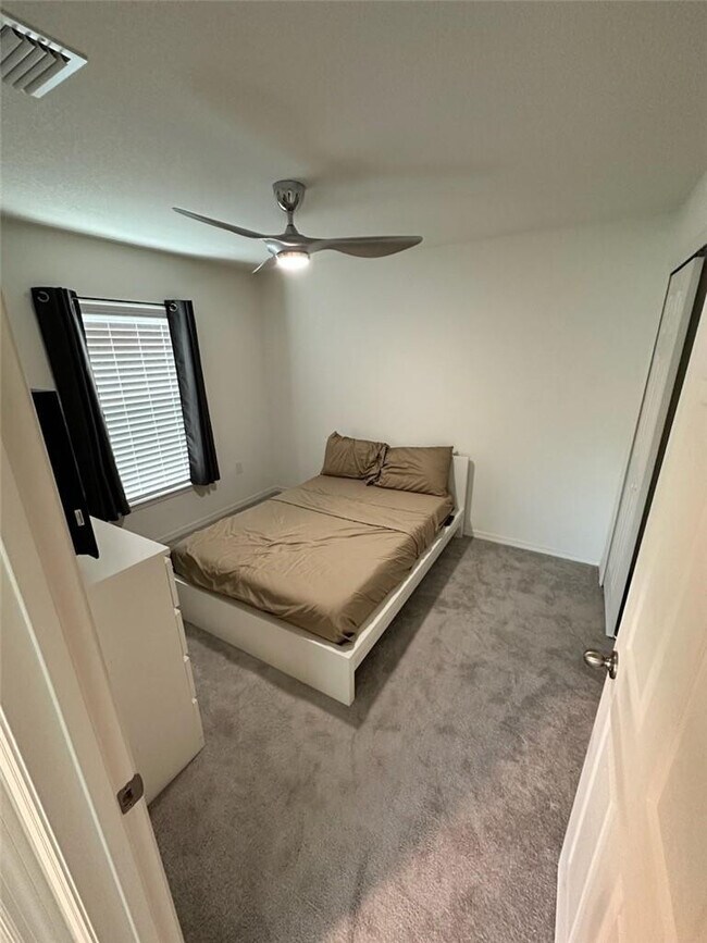 Building Photo - 1099 Dania Cir