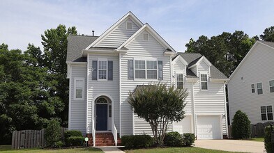 Building Photo - Lovely Four Bedroom Home in Desirable Village at Rolesville Community