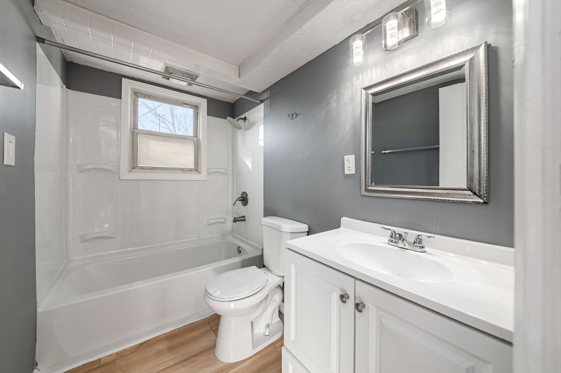 Building Photo - 2861 Woodland Ave