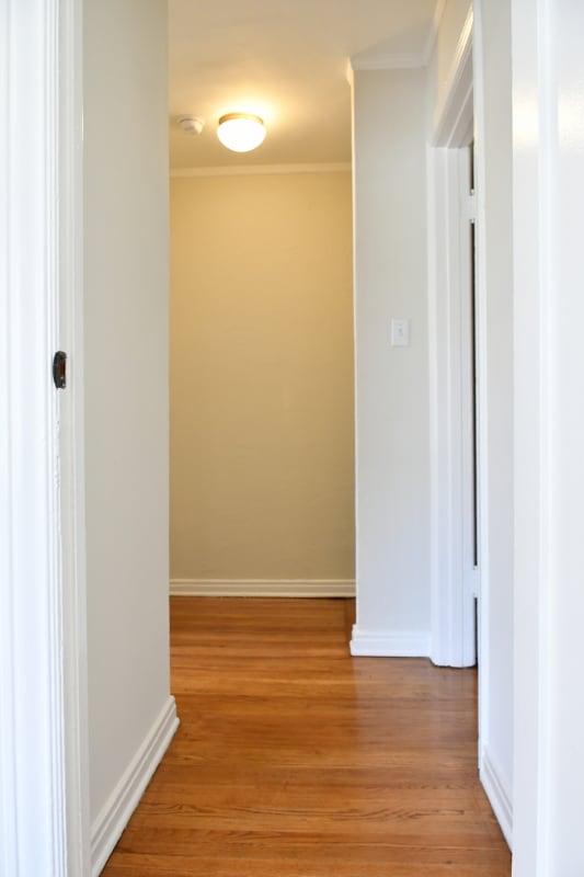 Building Photo - 1834 Normandie Ave