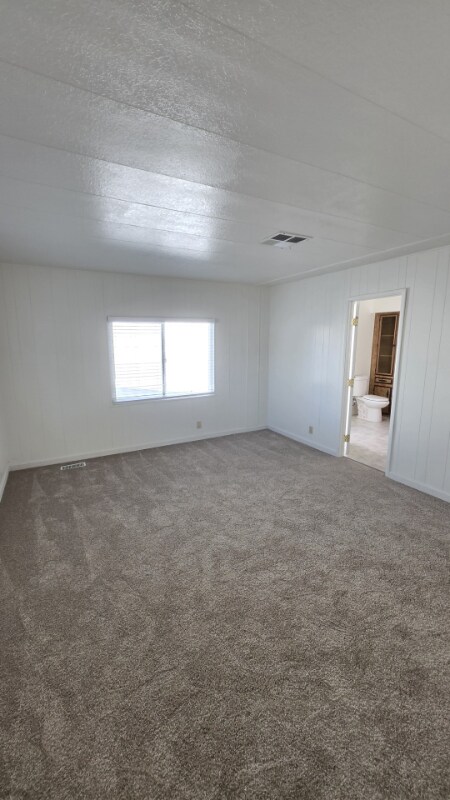 Building Photo - 2525 Flosden Rd