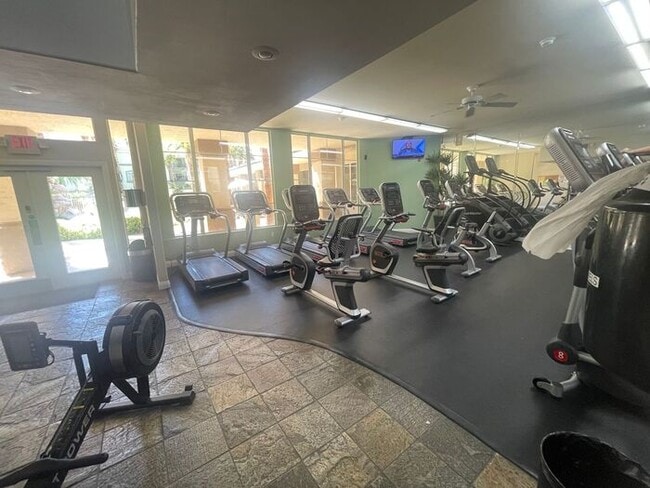 Building Photo - To schedule a viewing, call Wally Fellman at 702-493-9787