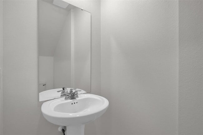 Building Photo - 2428 Bevel Ln