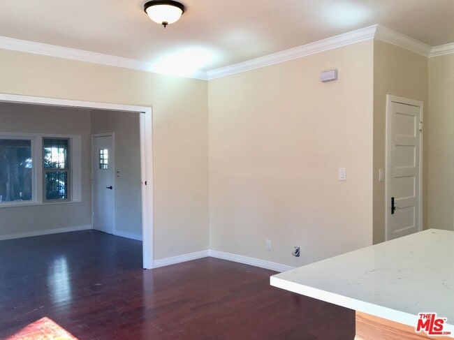Building Photo - 1430 Maltman Ave