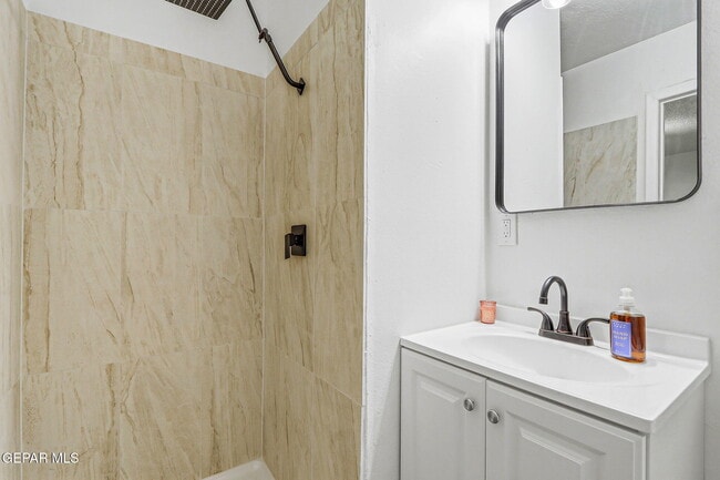 Building Photo - 4609 Skylark Way