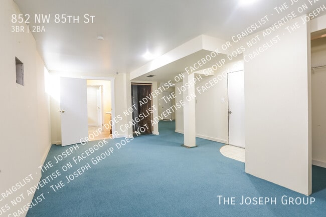 Building Photo - 852 NW 85th St