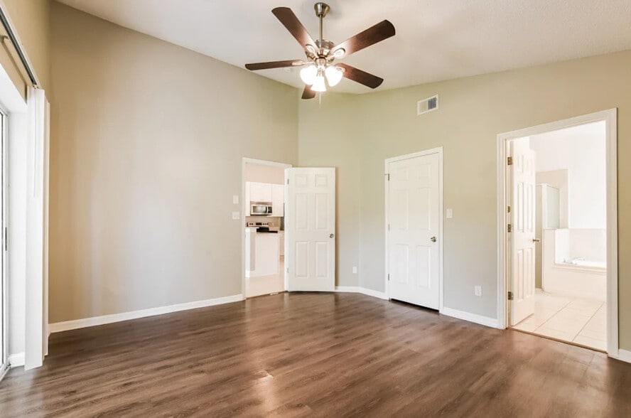Building Photo - 11855 Hatcher Cir