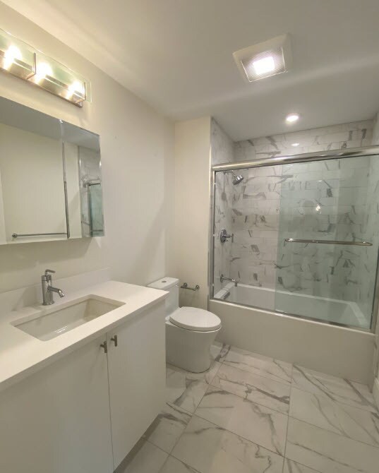 Building Photo - 198 Green St