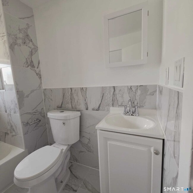 Building Photo - 124 Geddes Terrace