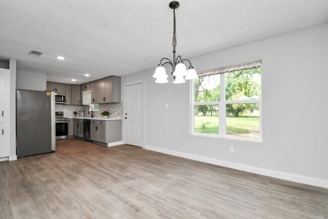 Building Photo - 1030 San Felipe Rd