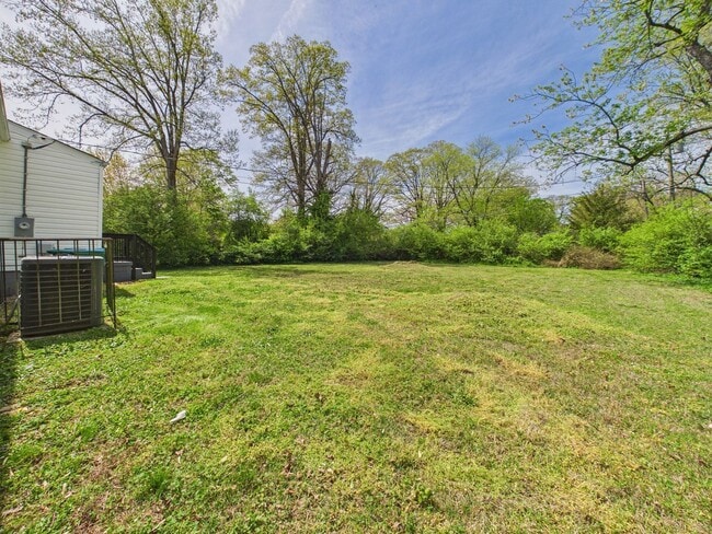 Building Photo - 1706 Catalina Dr