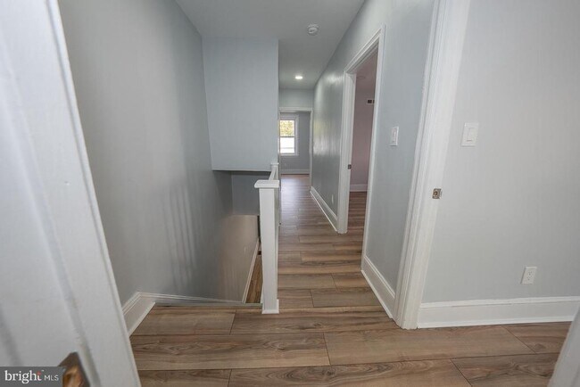 Building Photo - 145 Summit Terrace