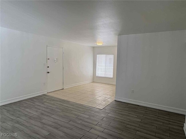 Building Photo - 1830 Maravilla Ave