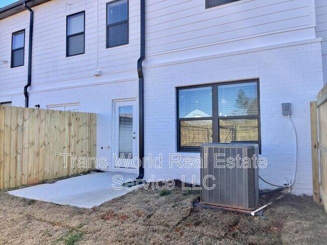 Building Photo - 23 S Auburn Lndg Pl