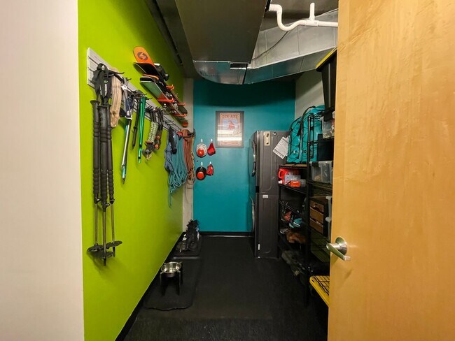 Building Photo - Prime Location in the Heart of the Pearl i...