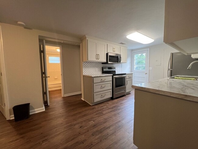 Building Photo - 3/1 Home for Rent!