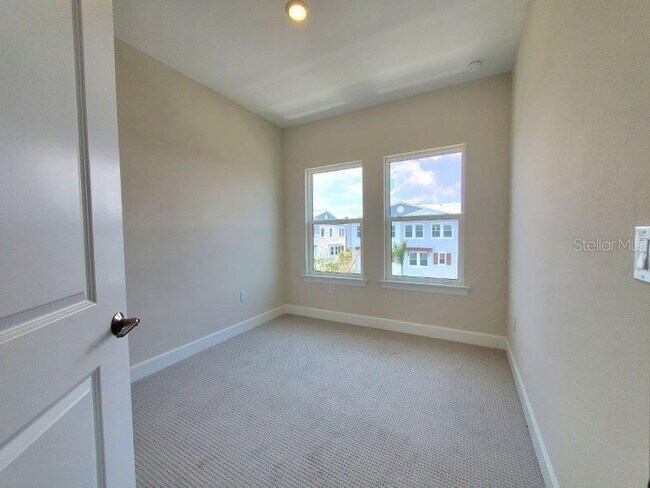 Building Photo - 1620 Seahaven Dr