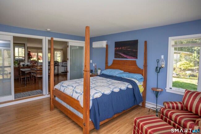 Building Photo - 18 Cedarwood Ln