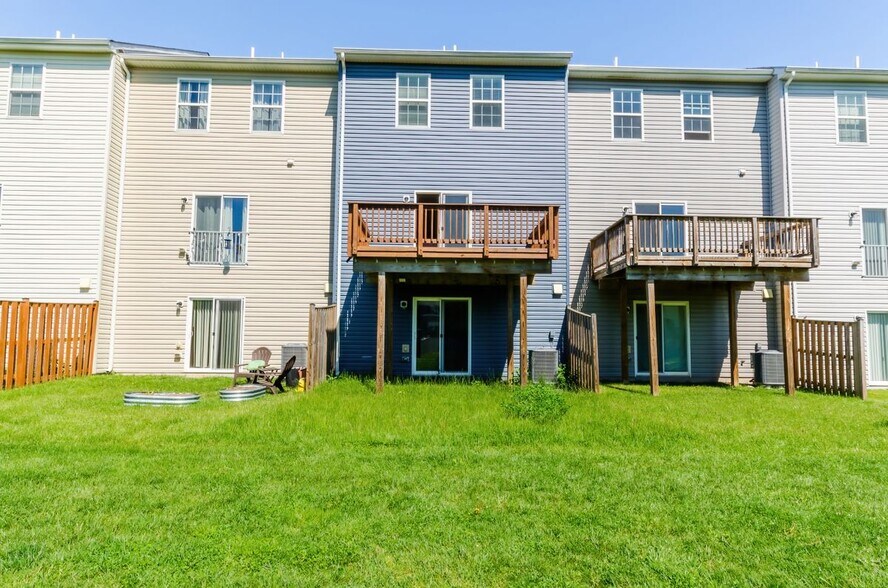 Building Photo - 172 Drexel Ct