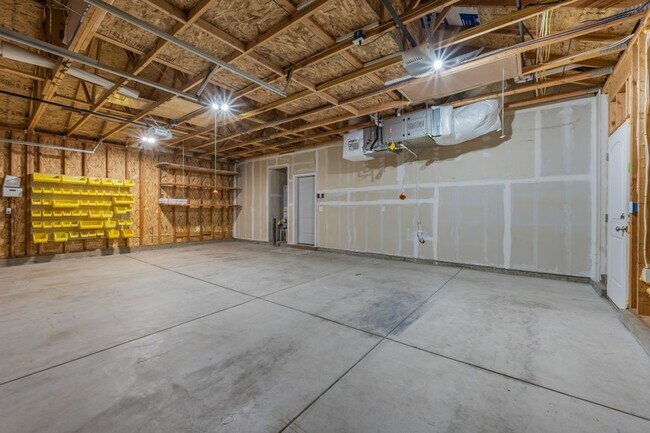 Building Photo - 3 bed with Office Rancher in the Landings Neighborhood