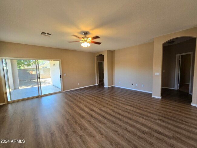 Building Photo - 3741 E Derringer Way