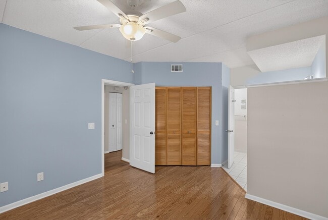 Building Photo - 29 Aledo Ct