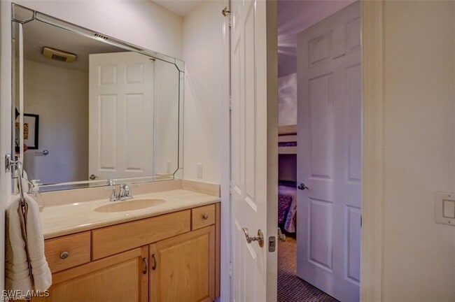 Building Photo - 10721 Mirasol Dr