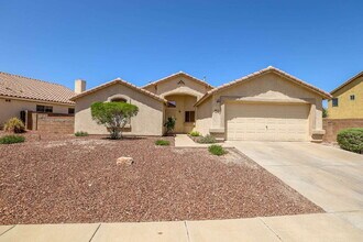 Building Photo - Smart East Side 3 Bedroom Home with EV cha...
