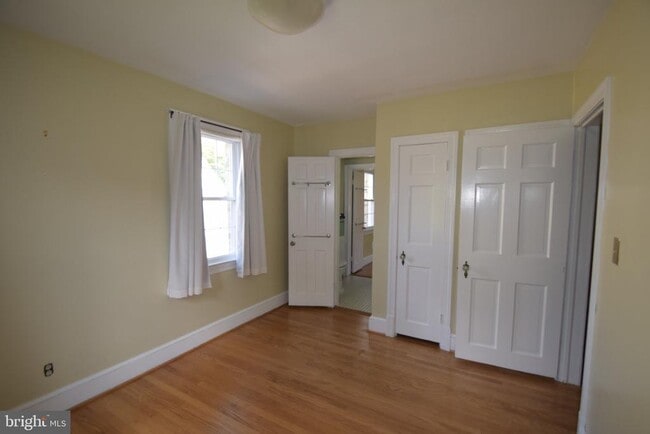 Building Photo - 4610 3rd St S