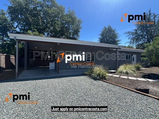 Building Photo - 1173 Las Juntas Way