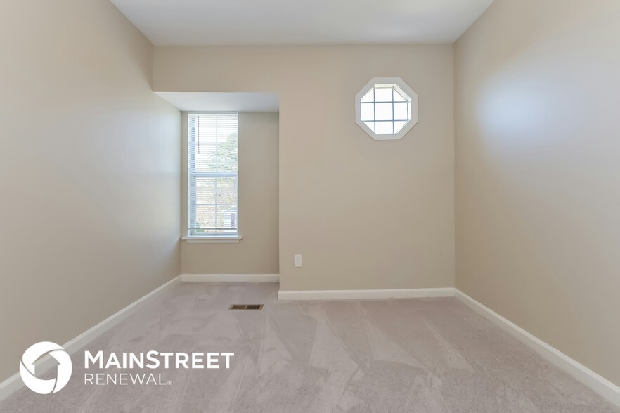 Building Photo - 2144 Marbut Farms Entry