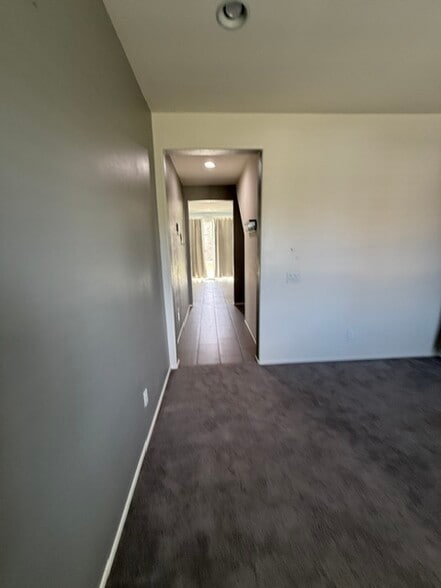 Building Photo - 15645 Calabria Ct