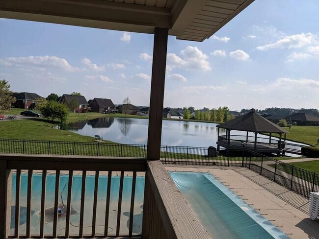 Building Photo - 403 Persimmon Dr