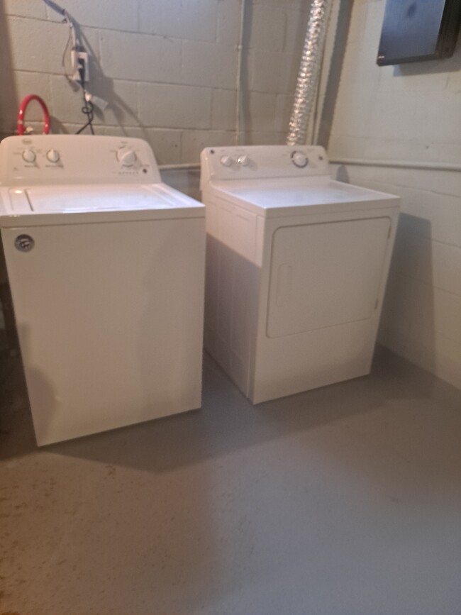 Equipped for washer and gas dryer hookups - 9217 Frankstown Rd