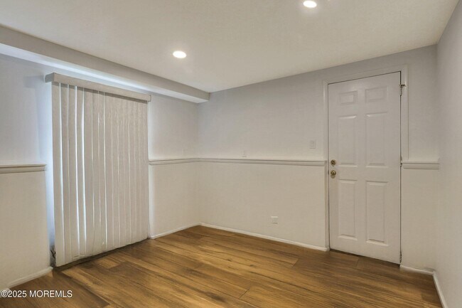 Building Photo - 3 Galewood Dr