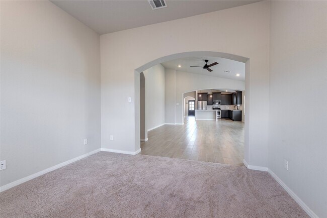Building Photo - 250 Eagleville Dr
