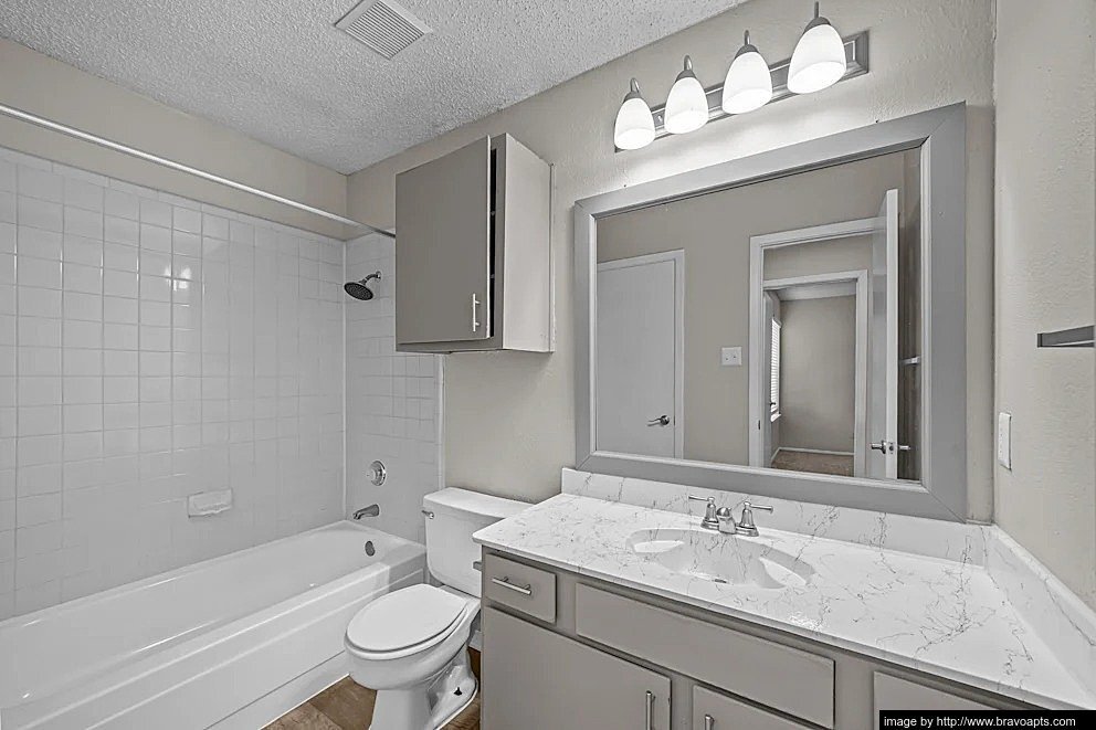 Building Photo - 2108 Calais Way