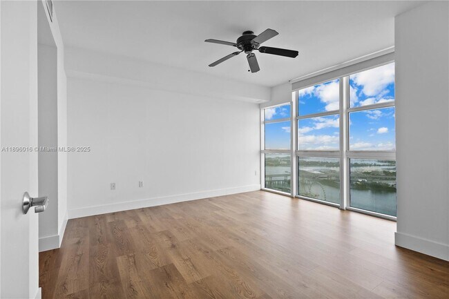 Building Photo - 50 Biscayne Blvd